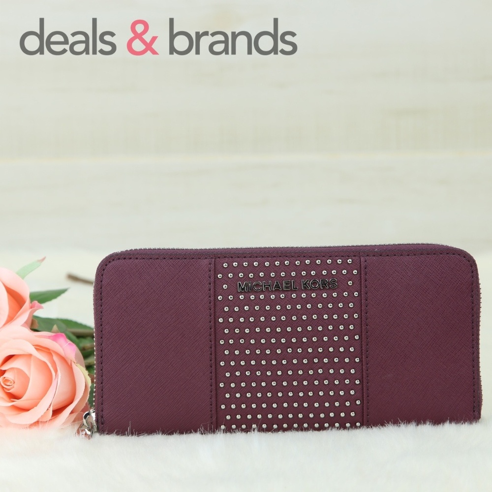 NWT MICHAEL KORS Jet Set Travel Micro Stud Wallet